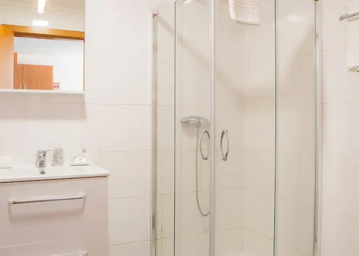 Five Design Rooftop By Storytellers *