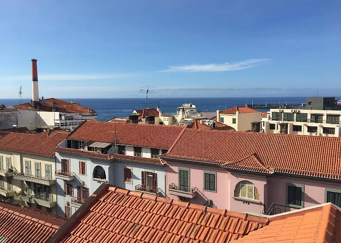 Five Design Rooftop By Storytellers Funchal (Madeira)