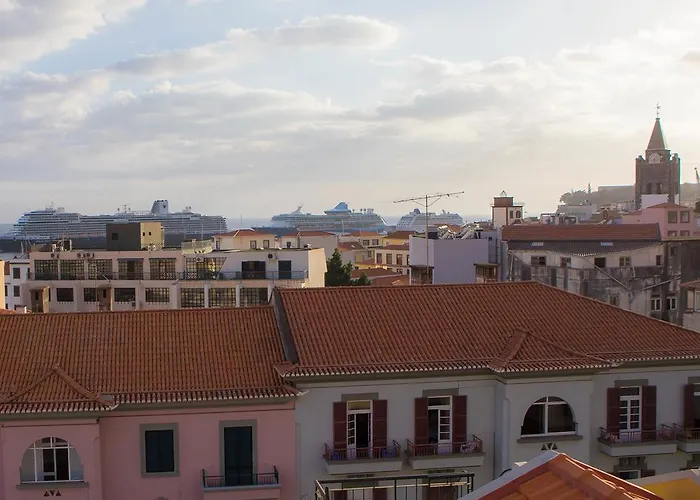 Apartman Five Design Rooftop By Storytellers