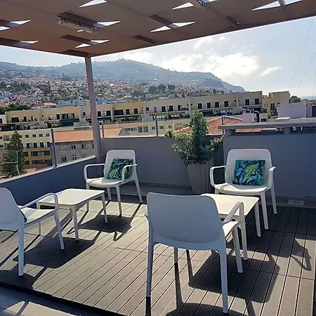 Διαμέρισμα Five Design Rooftop By Storytellers Φουνκάλ