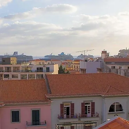 Five Design Rooftop By Storytellers * Φουνκάλ