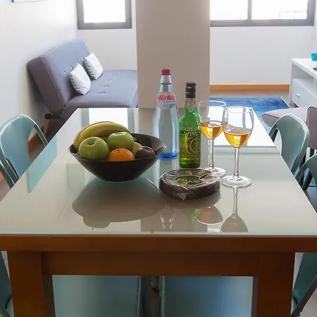 ファイブ デザイン ルーフトップ バイ ストーリーテラーズ アパート *