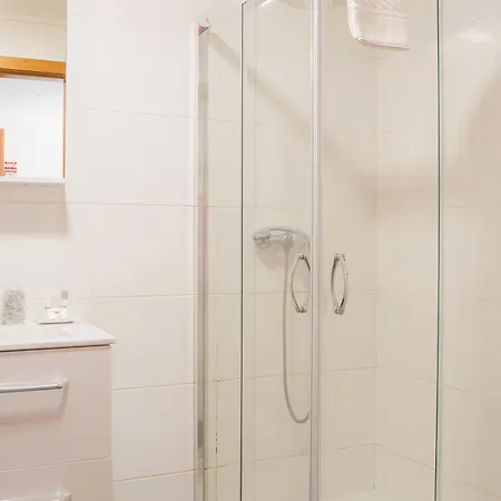 Five Design Rooftop By Storytellers *