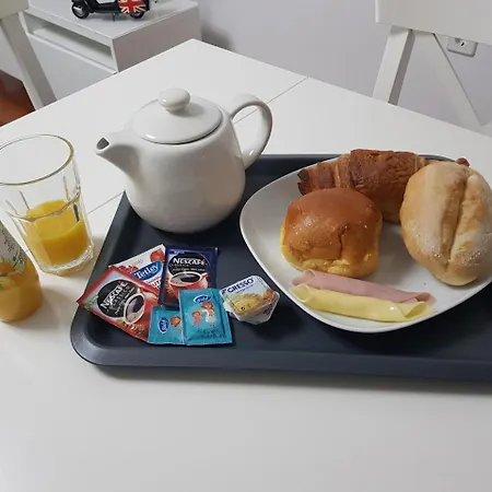 ファイブ デザイン ルーフトップ バイ ストーリーテラーズ アパート