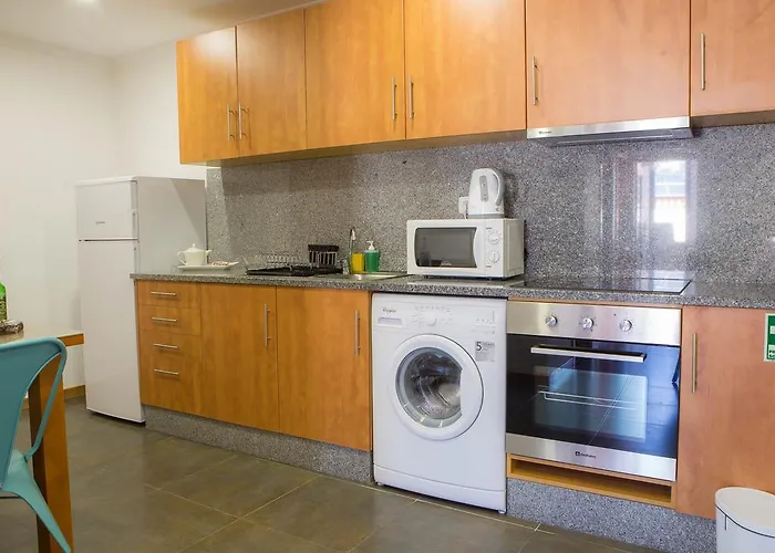 Five Design Rooftop By Storytellers